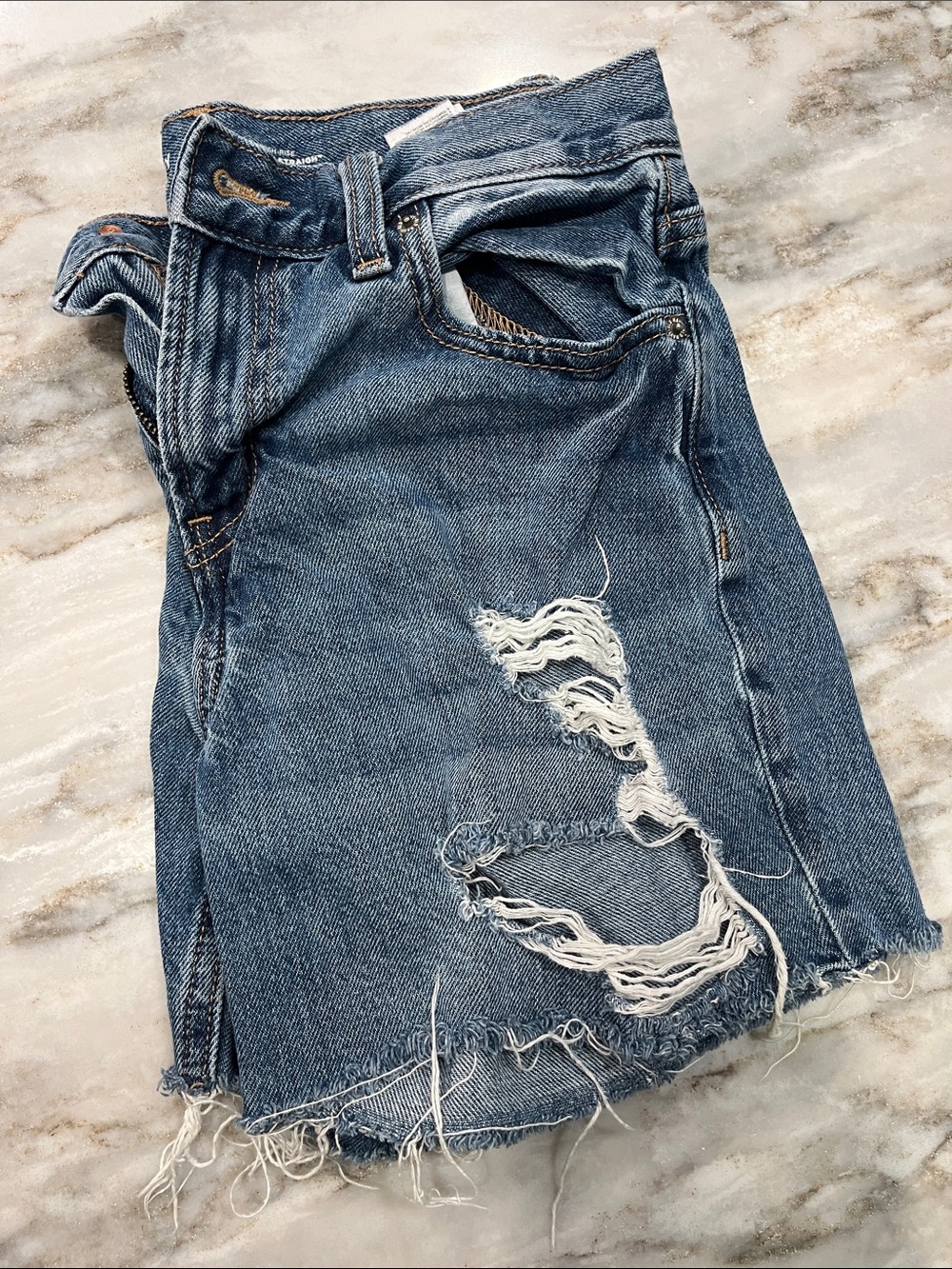 Old Navy Distressed Blue Denim Jean Shorts Size 2 high-rise